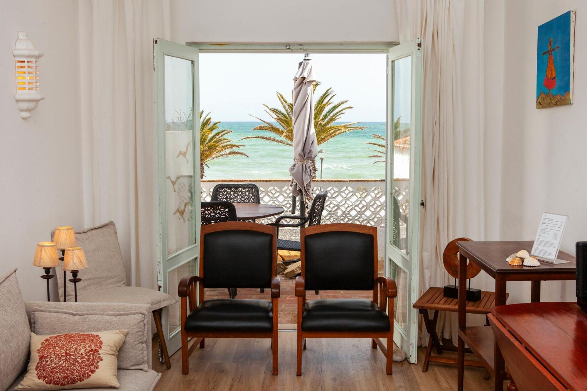 B86 - Beachline Apartment In Praia Da Luz Exterior photo